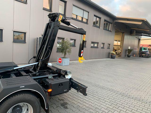 Iveco Daily 70C18HP MY26 Hyva Abrollerkipper 05-32 AHK 