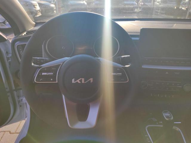 Kia Ceed Sportswagon TOP SW AT Top*VollLED*Navi*Shzg*PDC*Cam*17Zoll 