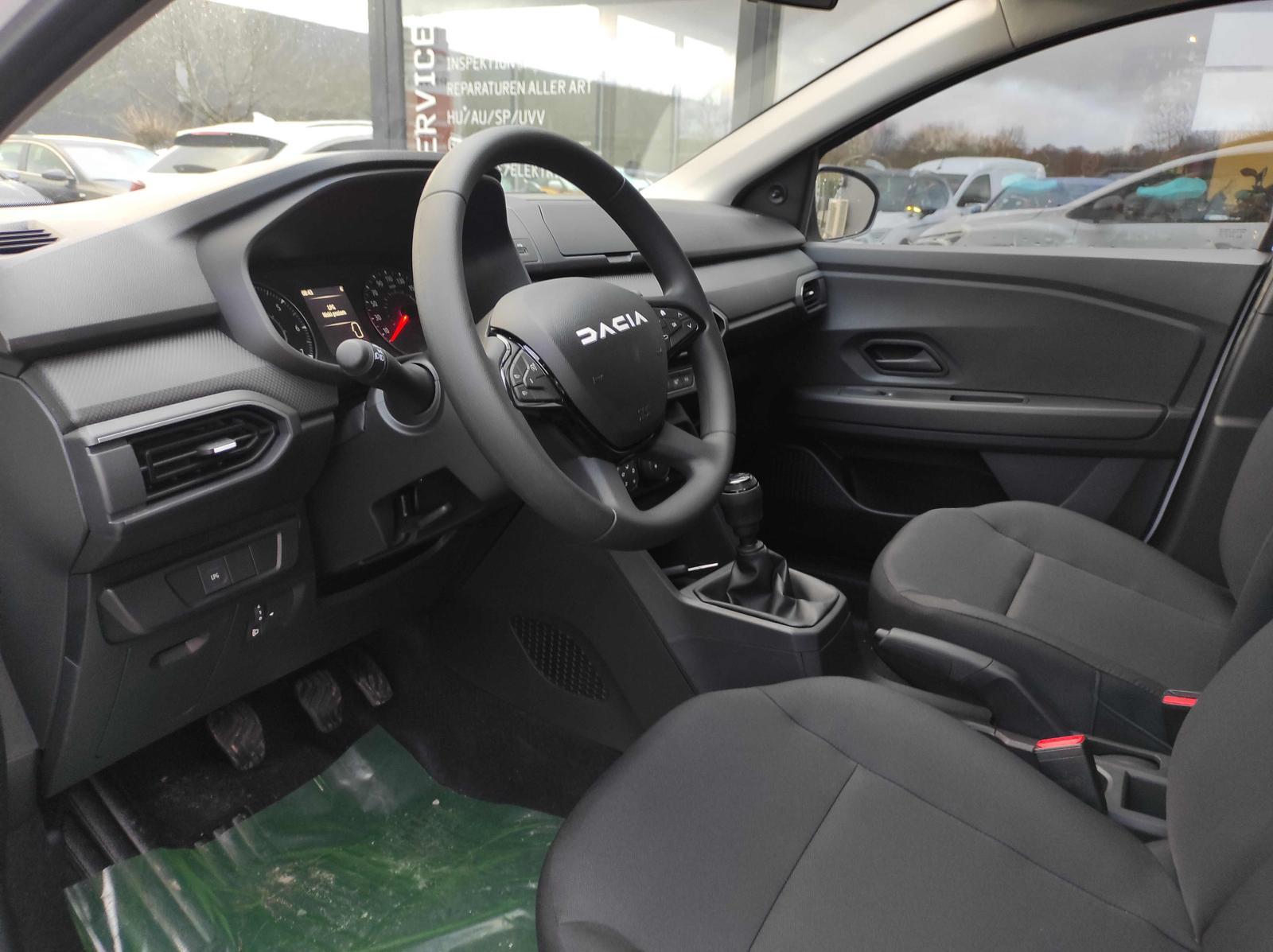 Dacia Jogger Essential TCe 110 7-Sitzer Klima Shz PDC, EU-Neuwagen &  Reimporte, Autohaus Kleinfeld, EU Fahrzeuge