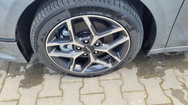 Kia Ceed Sportswagon TOP SW AT Top*VollLED*Navi*Shzg*Lhzg*PDC*Cam*17 