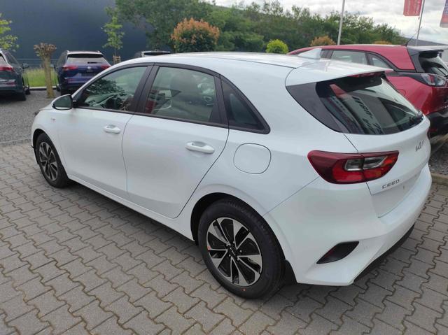 Kia Ceed SPIN 1.5 T-GDI AT Kamera*Sitzheizung*APP*Navi 