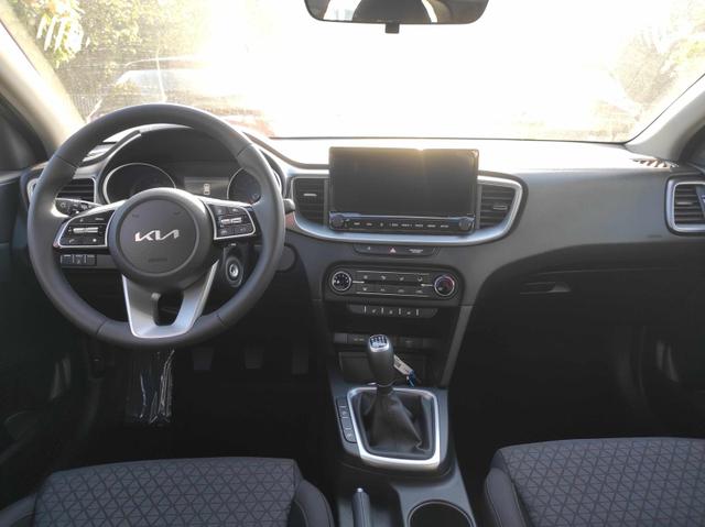 Kia Ceed Sportswagon Spin SW Spin*MJ25*Navi*Shzg*Lhzg*PDC*Cam*16Zoll* 