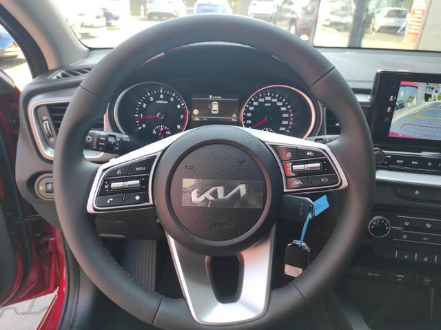Kia Ceed SPIN 1.5 AT*Shzg*Lhzg*PDC*Cam*16Zoll*Navi 
