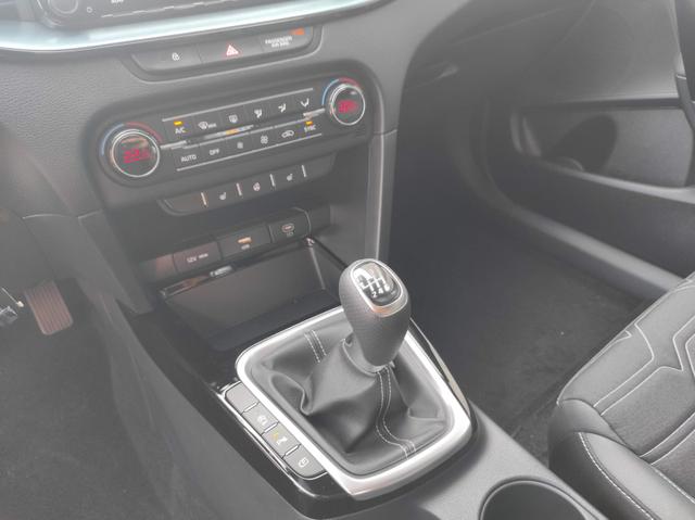 Kia Ceed Edition 30 1.5 Edition30*LED*Navi*Shzg*Lhzg*PDC*Cam*17 