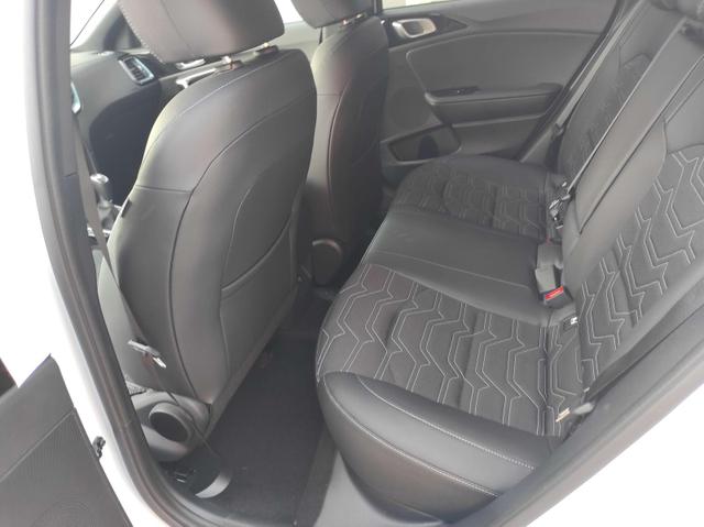 Kia Ceed Edition 30 1.5 Edition30*LED*Navi*Shzg*Lhzg*PDC*Cam*17 