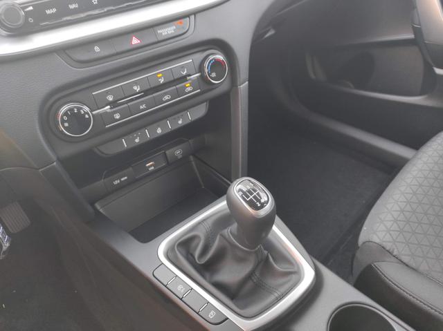 Kia Ceed SPIN 1.5 *Shzg*Lhzg*PDC*Cam*16Zoll*Navi 