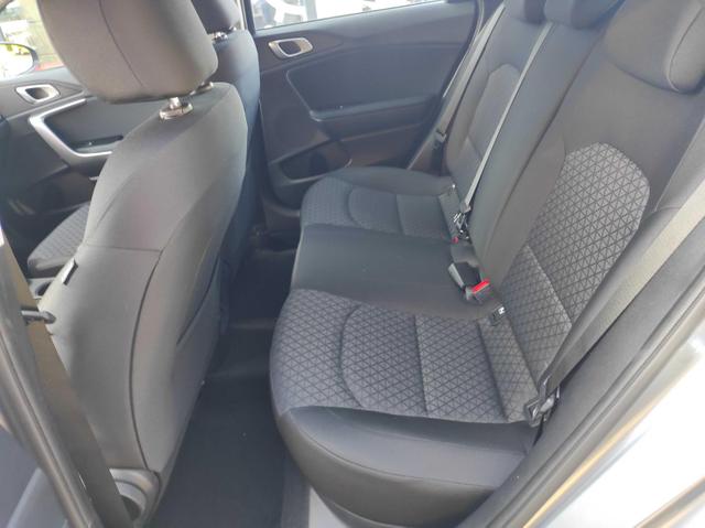 Kia Ceed SPIN 1.5 T-GDI AT Kamera*Sitzheizung*APP*Navi 