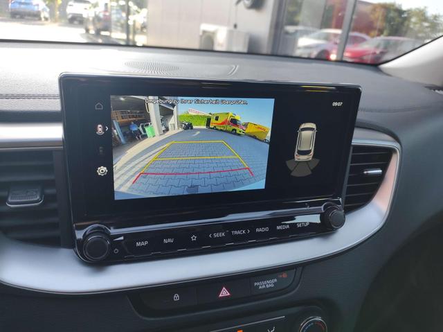 Kia Ceed SPIN 1.5 T-GDI AT Kamera*Sitzheizung*APP*Navi 