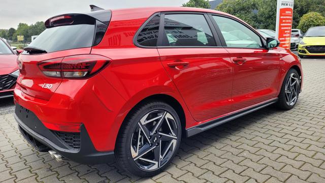 Hyundai i30 N-Line HB N-Line*Navi*LED*Shzg*Lhzg*PDC*Cam*18Zoll 