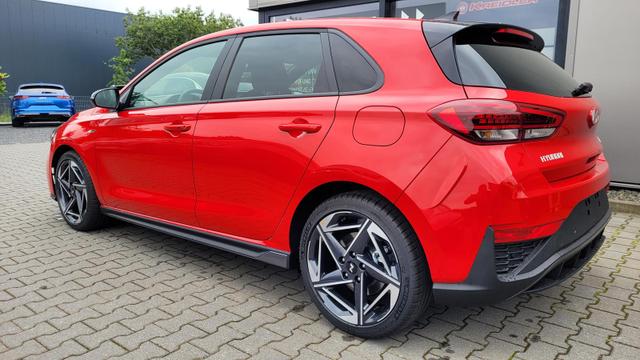 Hyundai i30 N-Line HB N-Line*Navi*LED*Shzg*Lhzg*PDC*Cam*18Zoll 