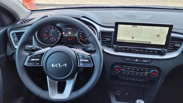 Kia Ceed Sportswagon TOP SW 1.5 Top*VollLED*Navi*Shzg*PDC*Cam*17Zoll 