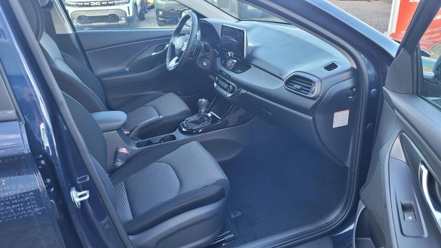 Hyundai i30 Kombi Smart SW DCT 1.5 MJ25*Navi*LED*Shzg*PDCv&h*Cam*16 