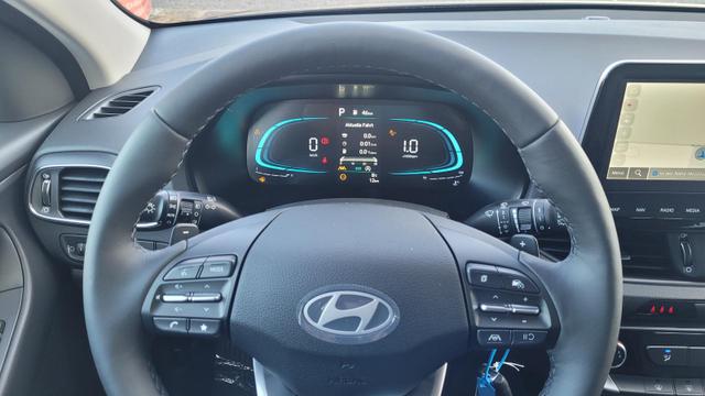 Hyundai i30 Kombi Smart SW DCT 1.5 MJ25*Navi*LED*Shzg*PDCv&h*Cam*16 