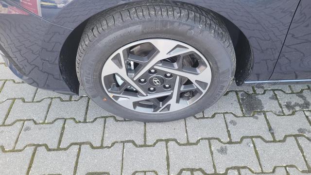 Hyundai i30 Kombi Smart SW DCT 1.5 MJ25*Navi*LED*Shzg*PDCv&h*Cam*16 