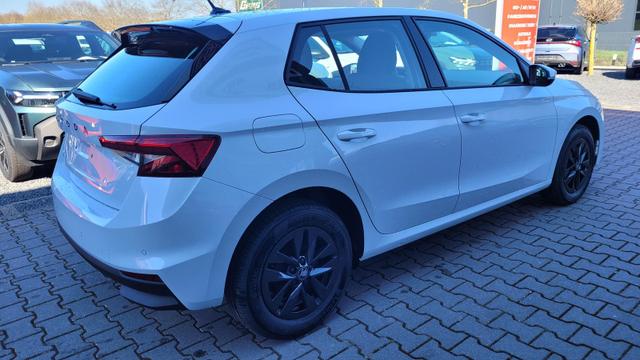 Skoda Fabia Selection Selection*5JGar*LED*Shzg*PDC*Cam*15Zoll* 