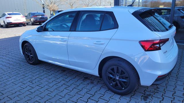 Skoda Fabia Selection Selection*5JGar*LED*Shzg*PDC*Cam*15Zoll* 