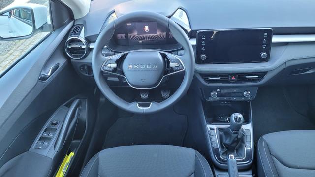 Skoda Fabia Selection Selection*5JGar*LED*Shzg*PDC*Cam*15Zoll* 