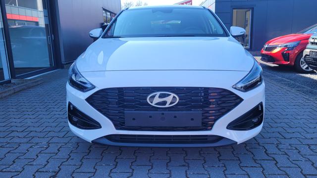 Hyundai i30 Familiy HB 1.5 MJ25*Navi*LED*Shzg*PDCv&h*Cam*16 