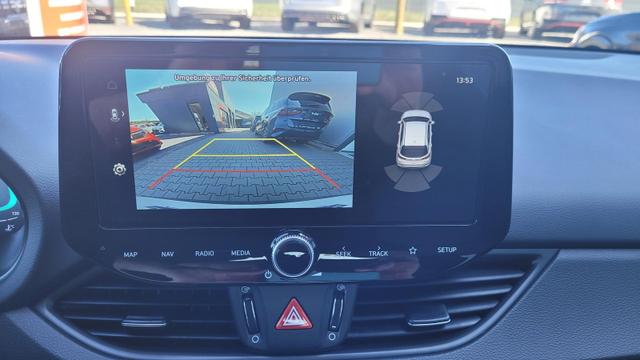 Hyundai i30 Familiy HB 1.5 MJ25*Navi*LED*Shzg*PDCv&h*Cam*16 