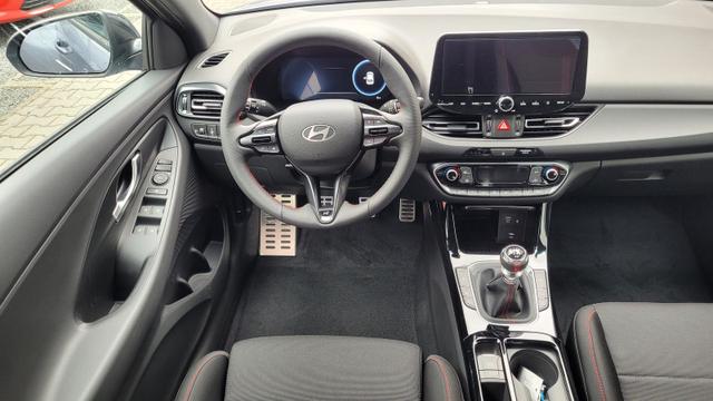 Hyundai i30 N-Line HB N-Line*Navi*LED*Shzg*Lhzg*PDCv+h*Cam*18" 