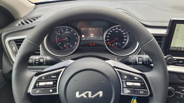 Kia Ceed Sportswagon Spin SW Spin*MJ25*Navi*Shzg*Lhzg*PDC*Cam*16Zoll* 
