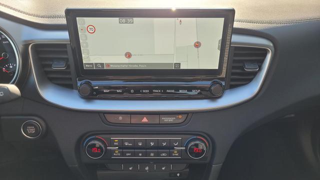 Kia Ceed Top AT*LED*Navi*Shzg*PDCv+h*Cam*17Zoll* 