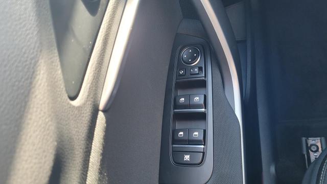 Kia Ceed Top AT*LED*Navi*Shzg*PDCv+h*Cam*17Zoll* 