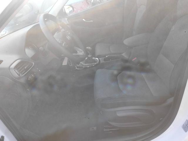 Hyundai i30 Family HB 1.5 AT MJ25*Navi*LED*Shzg*PDCv&h*Cam*16 