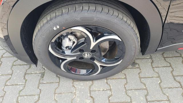 Alfa Romeo Junior Ibrida 1.2 VGT 48V-Hybrid (100kW) Speciale Speciale*LED*Navi*Shzg*PDC*Cam*18" 
