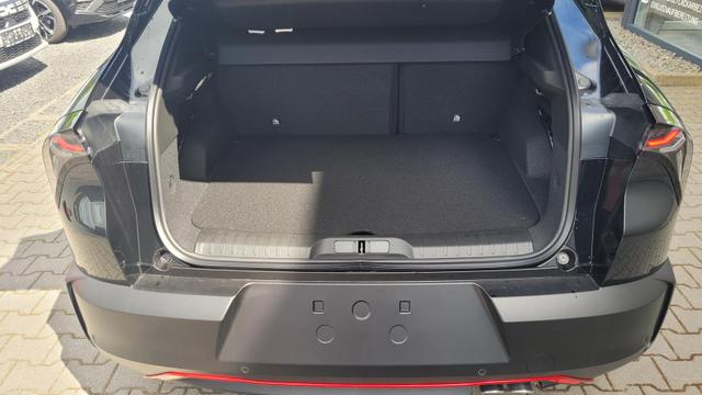 Alfa Romeo Junior Ibrida 1.2 VGT 48V-Hybrid (100kW) Speciale Speciale*LED*Navi*Shzg*PDC*Cam*18" 