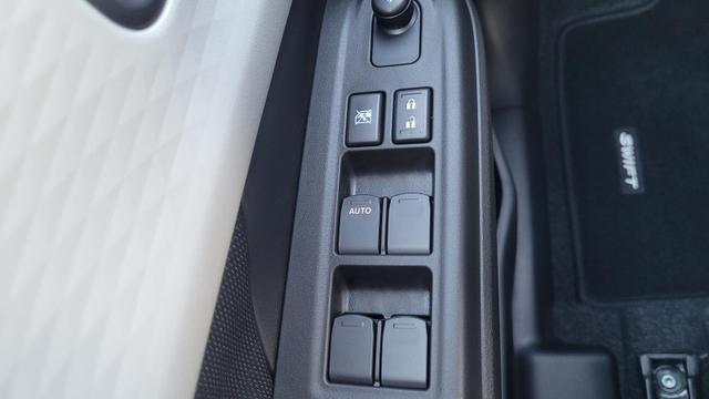 Suzuki Swift Comfort+ Comfort+*Navi*LED*Shzg*PDC*Cam*ACC*Klima* 