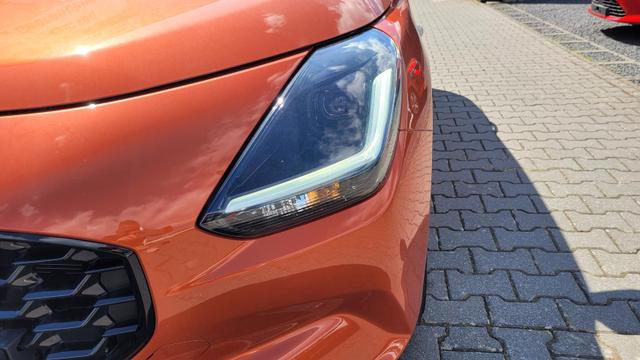 Suzuki Swift Comfort+ Comfort+*Navi*LED*Shzg*PDC*Cam*ACC*Klima* 