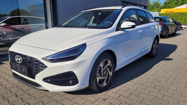 Hyundai i30 Kombi - Smart SW 1.5 MJ25*Navi*LED*Shzg*PDCv&h*Cam*16