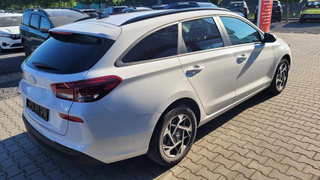 Hyundai i30 Kombi Smart SW 1.5 MJ25*Navi*LED*Shzg*PDCv&h*Cam*16 