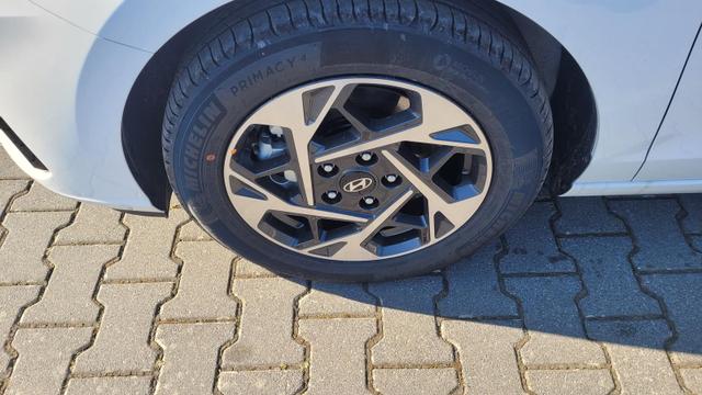 Hyundai i30 Kombi Smart SW 1.5 MJ25*Navi*LED*Shzg*PDCv&h*Cam*16 