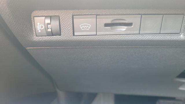 Peugeot 308 SW Active Pack Pack*LED*Navi*Shzg*PDC*BFS*ACC*16" 