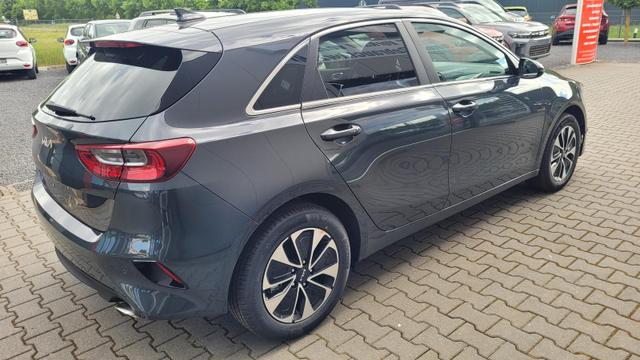 Kia Ceed Gold Gold*LED*Navi*Shzg*Lhzg*PDC*Cam*16Zoll* 