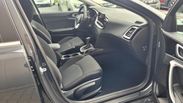 Kia Ceed Gold Gold*LED*Navi*Shzg*Lhzg*PDC*Cam*16Zoll* 