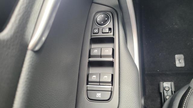 Kia Ceed Gold Gold*LED*Navi*Shzg*Lhzg*PDC*Cam*16Zoll* 
