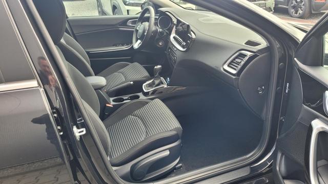Kia Ceed Gold Gold*LED*Navi*Shzg*Lhzg*PDC*Cam*16Zoll* 