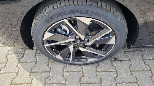 Peugeot 308 SW Allure Allure*LED*Navi*Shzg*Lhzg*PDC*Cam*ACC*17" 