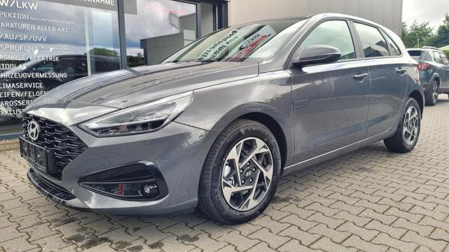 Hyundai i30 - Family HB Family*Navi*LED*Shzg*Lhzg*PDC*Cam*16Zoll*