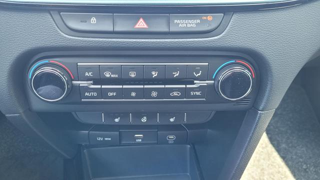 Kia Ceed Sportswagon Edition 30 SW Edition30*LED*Navi*Shzg*Lhzg*PDC*Cam*17" 