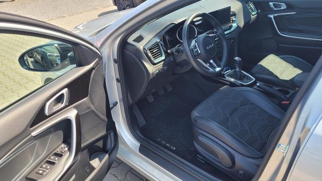 Kia Ceed Sportswagon Edition 30 SW Edition30*LED*Navi*Shzg*Lhzg*PDC*Cam*17" 