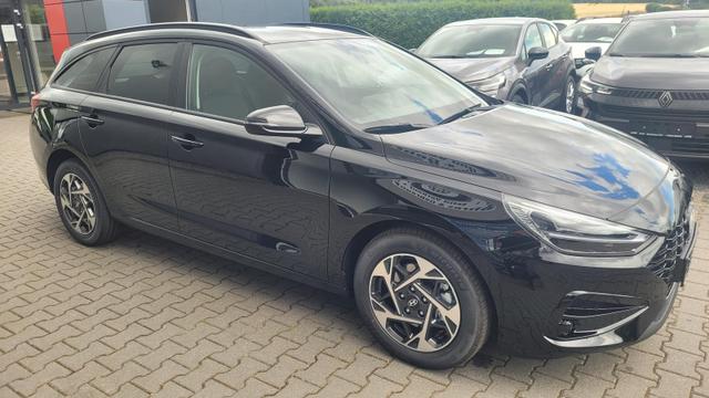 Hyundai i30 Kombi Family SW Family*Navi*LED*Shzg*Lhzg*PDC*Cam*16Zoll* 