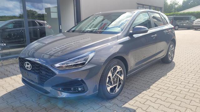 Hyundai i30 - Familiy HB Family*Navi*LED*Shzg*Lhzg*PDC*Cam*16Zoll*