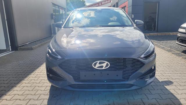 Hyundai i30 Familiy HB Family*Navi*LED*Shzg*Lhzg*PDC*Cam*16Zoll* 