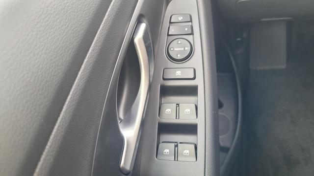 Hyundai i30 Familiy HB Family*Navi*LED*Shzg*Lhzg*PDC*Cam*16Zoll* 