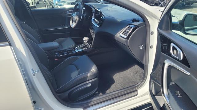 Kia ProCeed Ultimate+ GT-Line+*Navi*LED*Shzg4x*PDC*Cam*SD*18" 