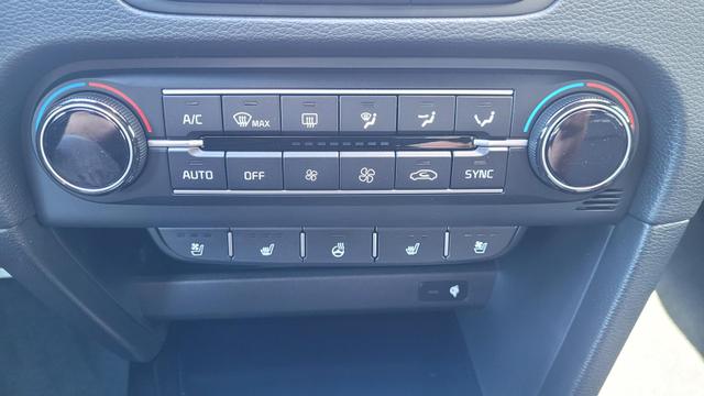 Kia ProCeed Ultimate+ GT-Line+*Navi*LED*Shzg4x*PDC*Cam*SD*18" 
